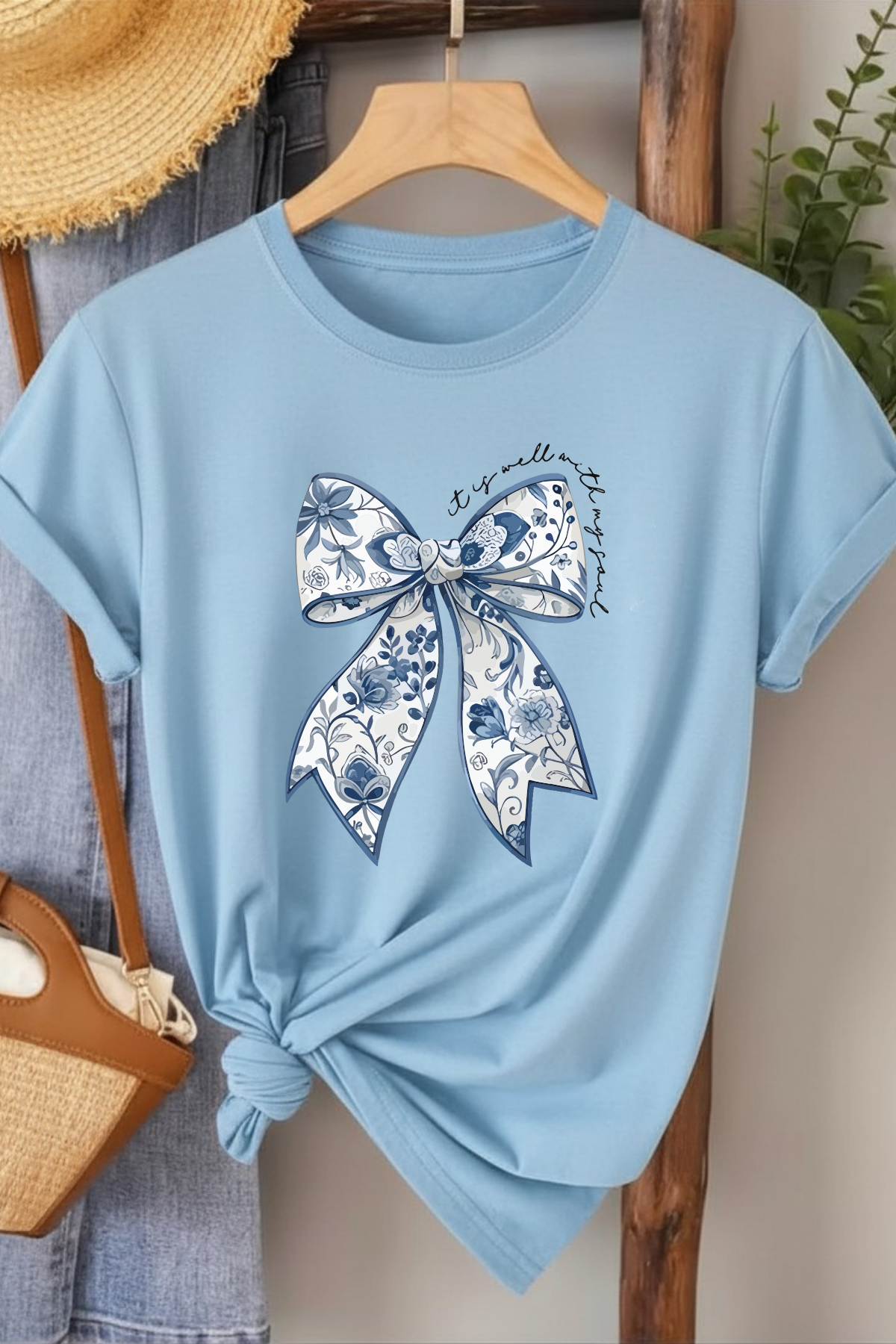 Çiçek Desenli Kurdele - Bebe Mavisi Baskılı Pamuk T-shirt