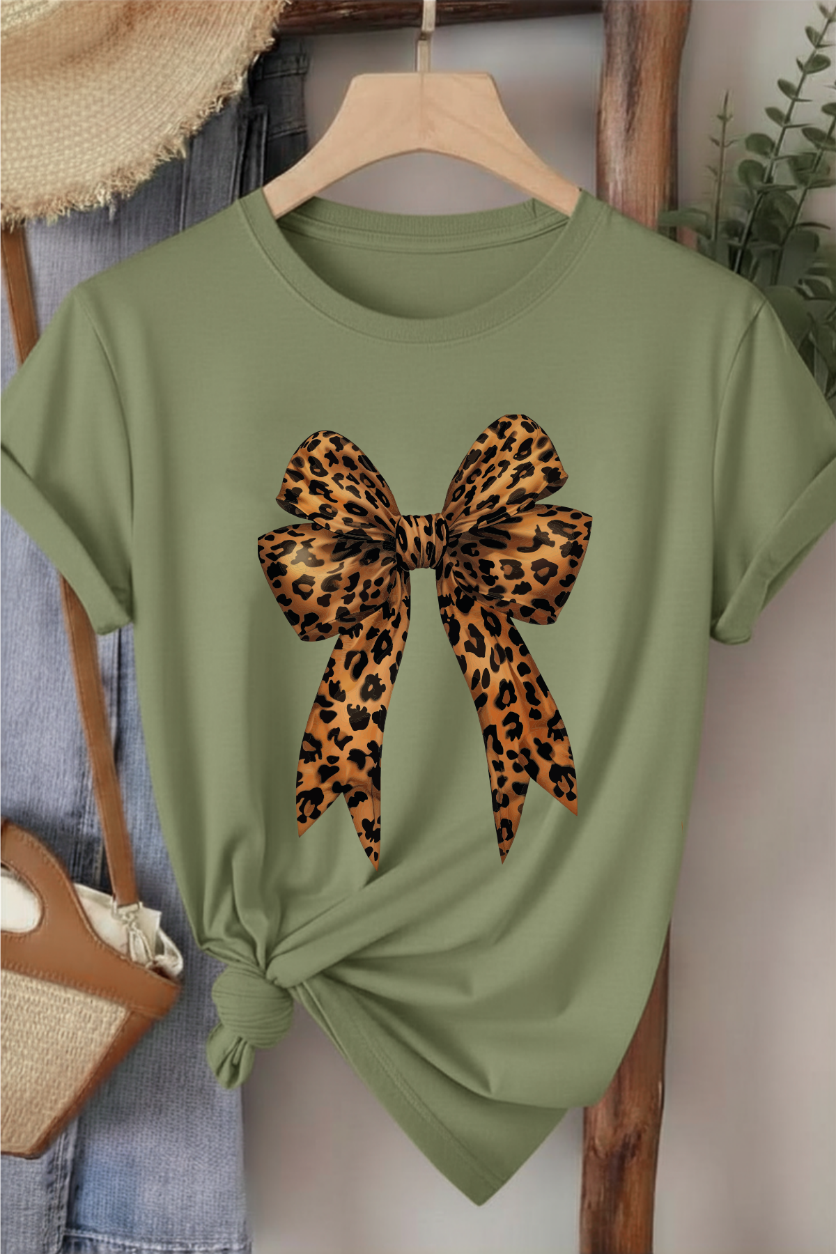Leopar Kurdele - Haki Yeşili Baskılı Pamuk T-shirt