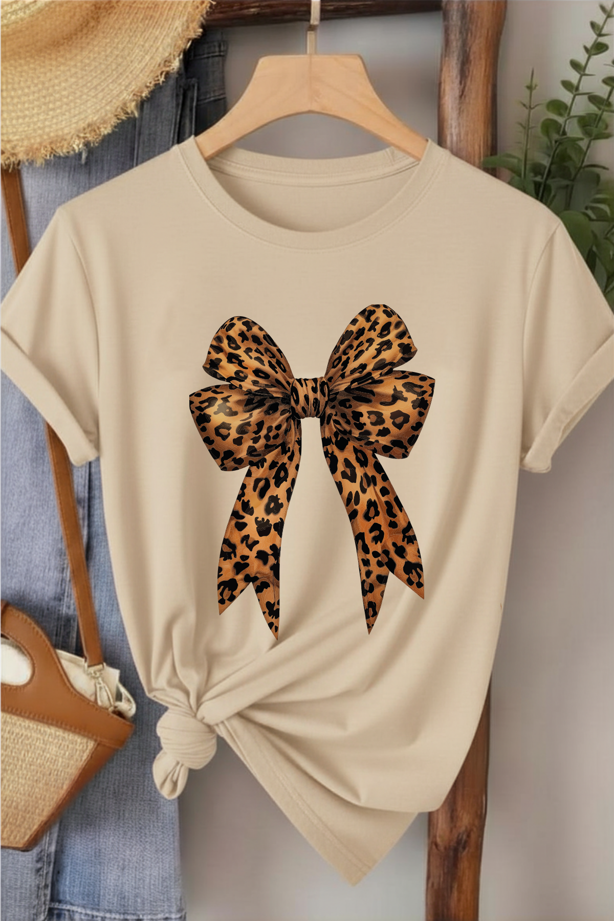 Leopar Kurdele - Bej Baskılı Pamuk T-shirt