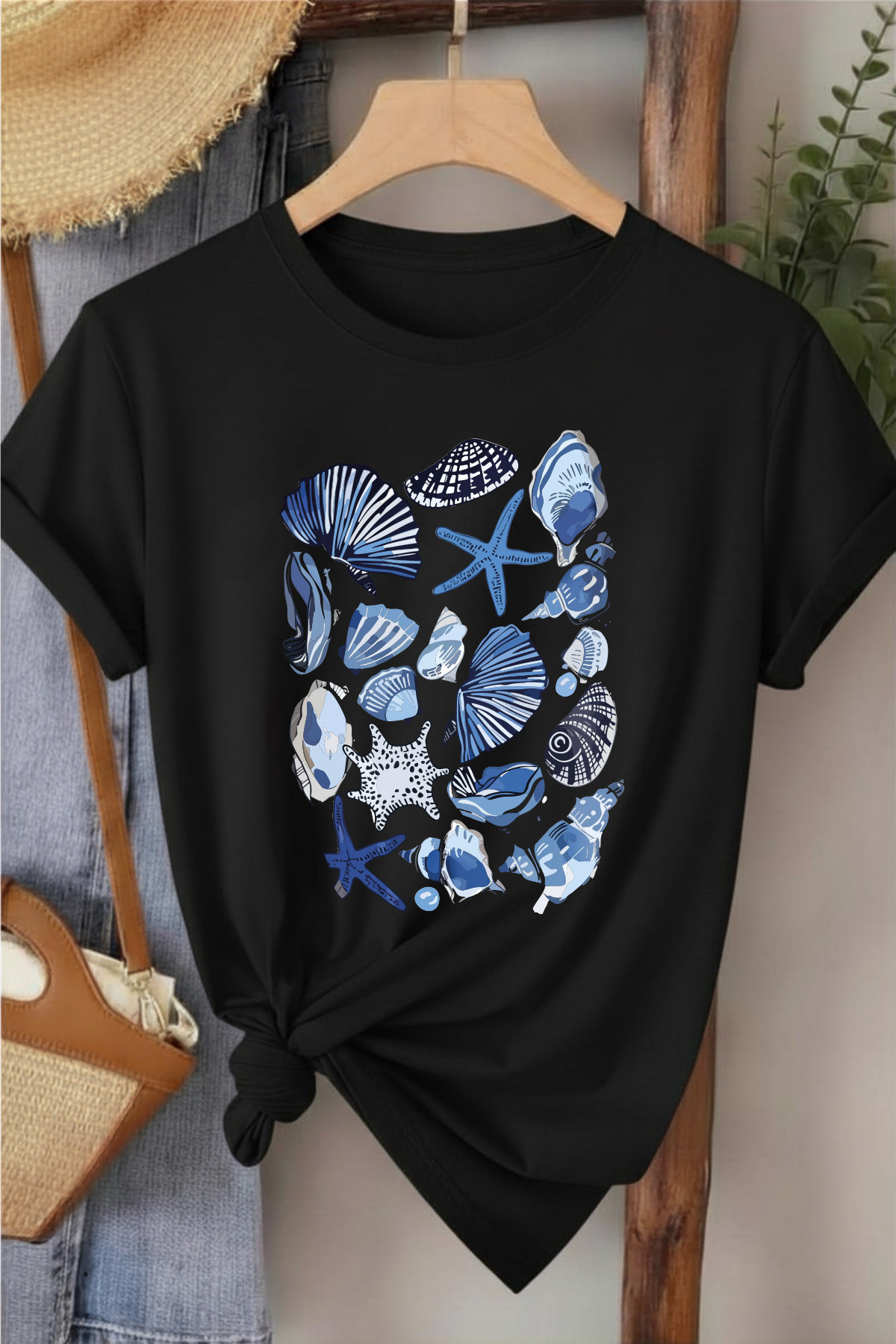 Deniz Kabukları - Siyah Baskılı Pamuk T-shirt
