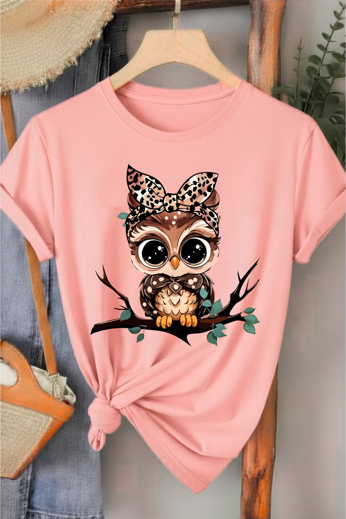 Leopar Kurdeleli Baykuş - Pembe Baskılı Pamuk T-shirt