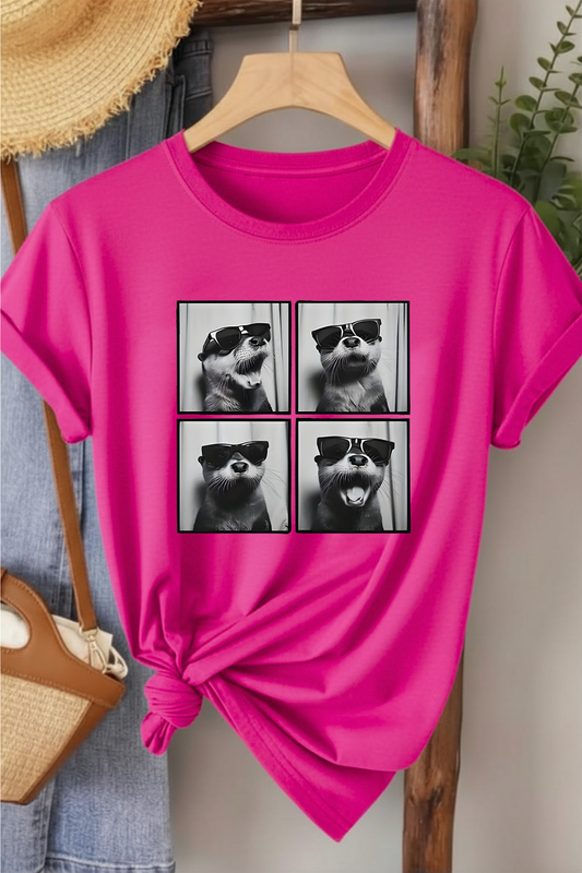 Gözlüklü Fok Pozlar - Fuşya Baskılı Pamuk T-shirt