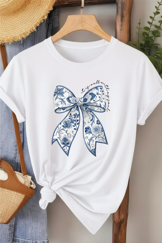 Çiçek Desenli Kurdele - Beyaz Baskılı Pamuk T-shirt