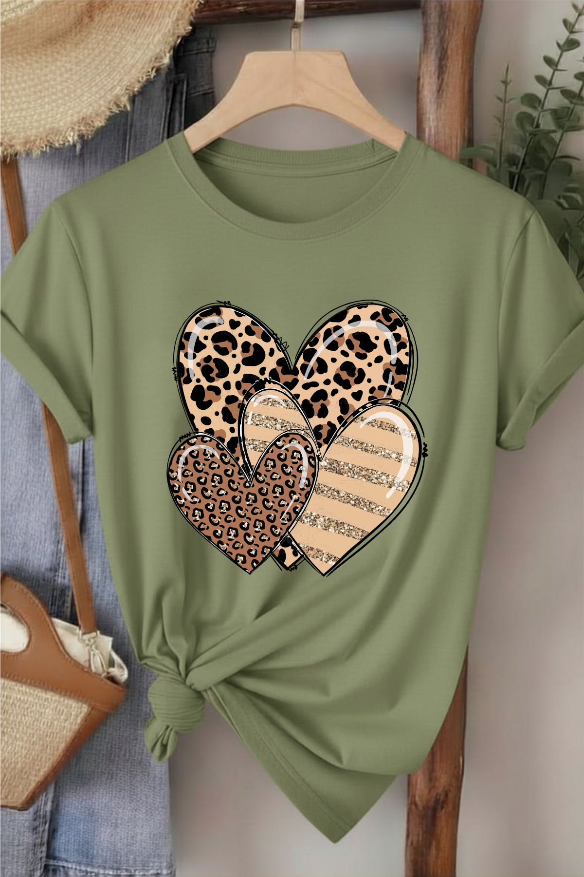 Leopar Üçlü Kalp - Haki Yeşili Baskılı Pamuk T-shirt